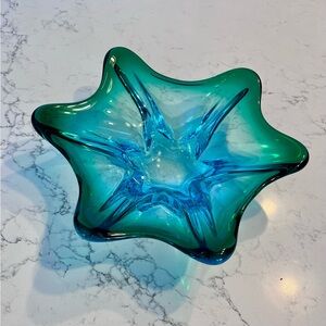 Murano Art Glass Freeform Sommerso Starburst Bowl Blue Green 6 point star MCM